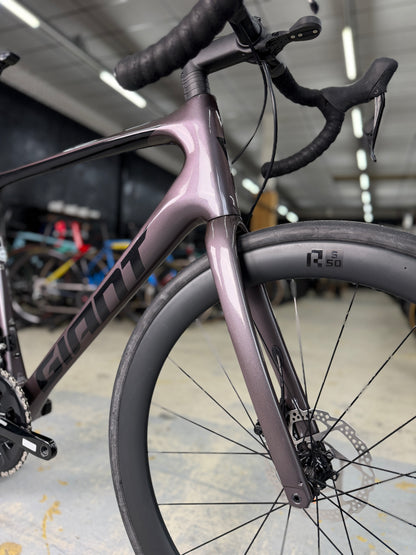 Giant Defy Advanced Di2 Carbon Racefiets
