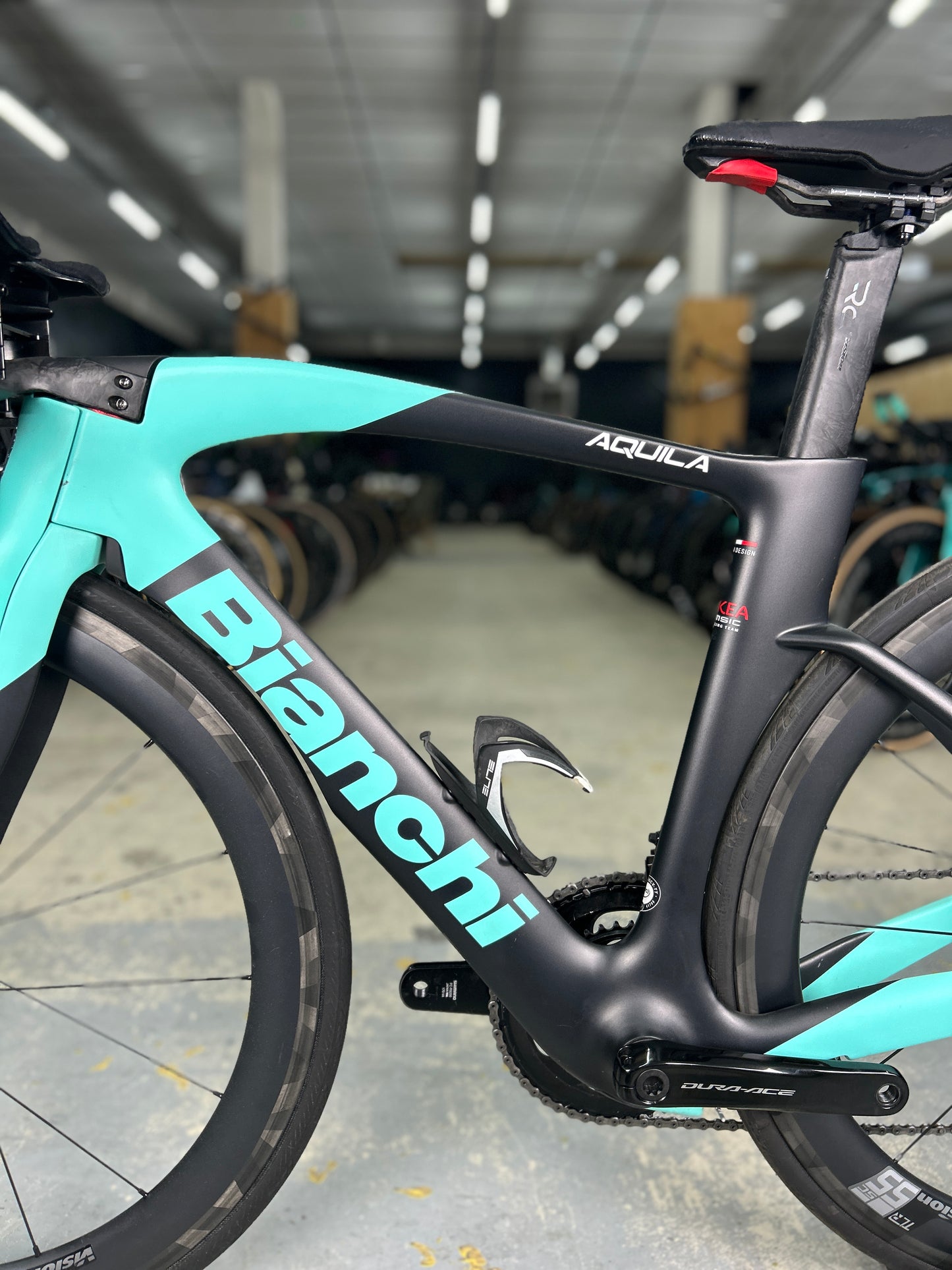 Bianchi Aquila CV Di2 Carbon Racefiets