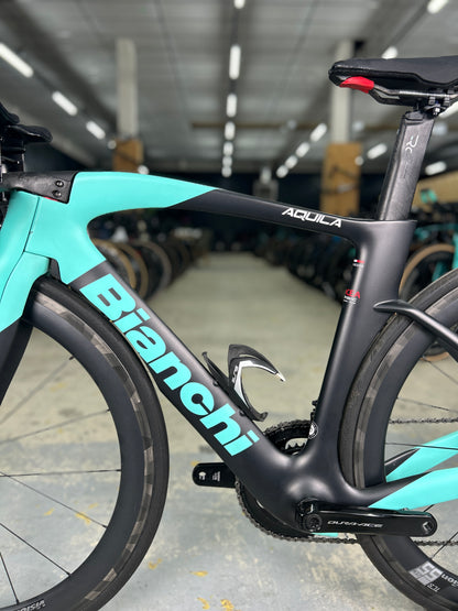 Bianchi Aquila CV Di2 Carbon Racefiets