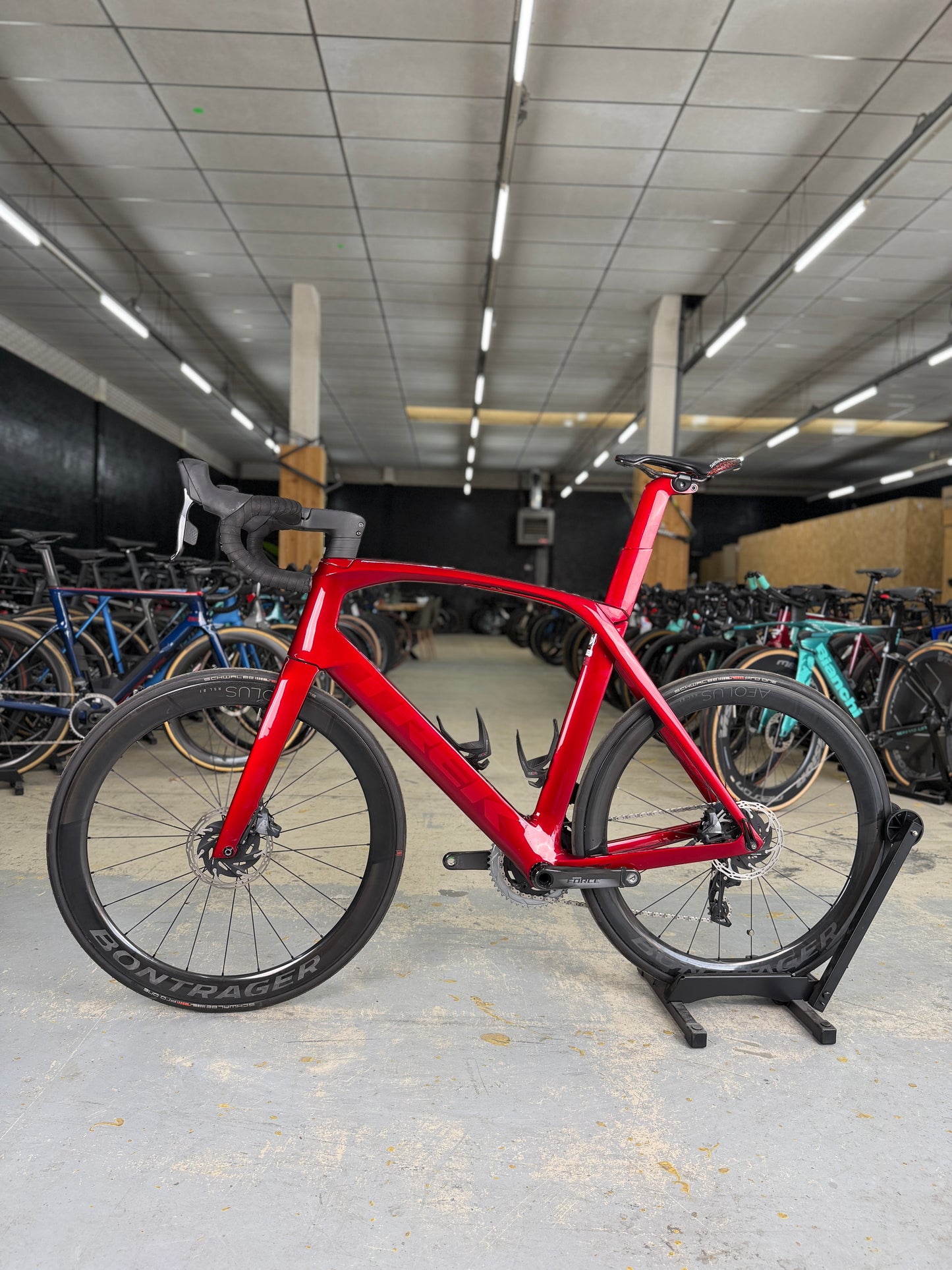 1000km Trek Madone SLR7 eTap Carbon Racefiets