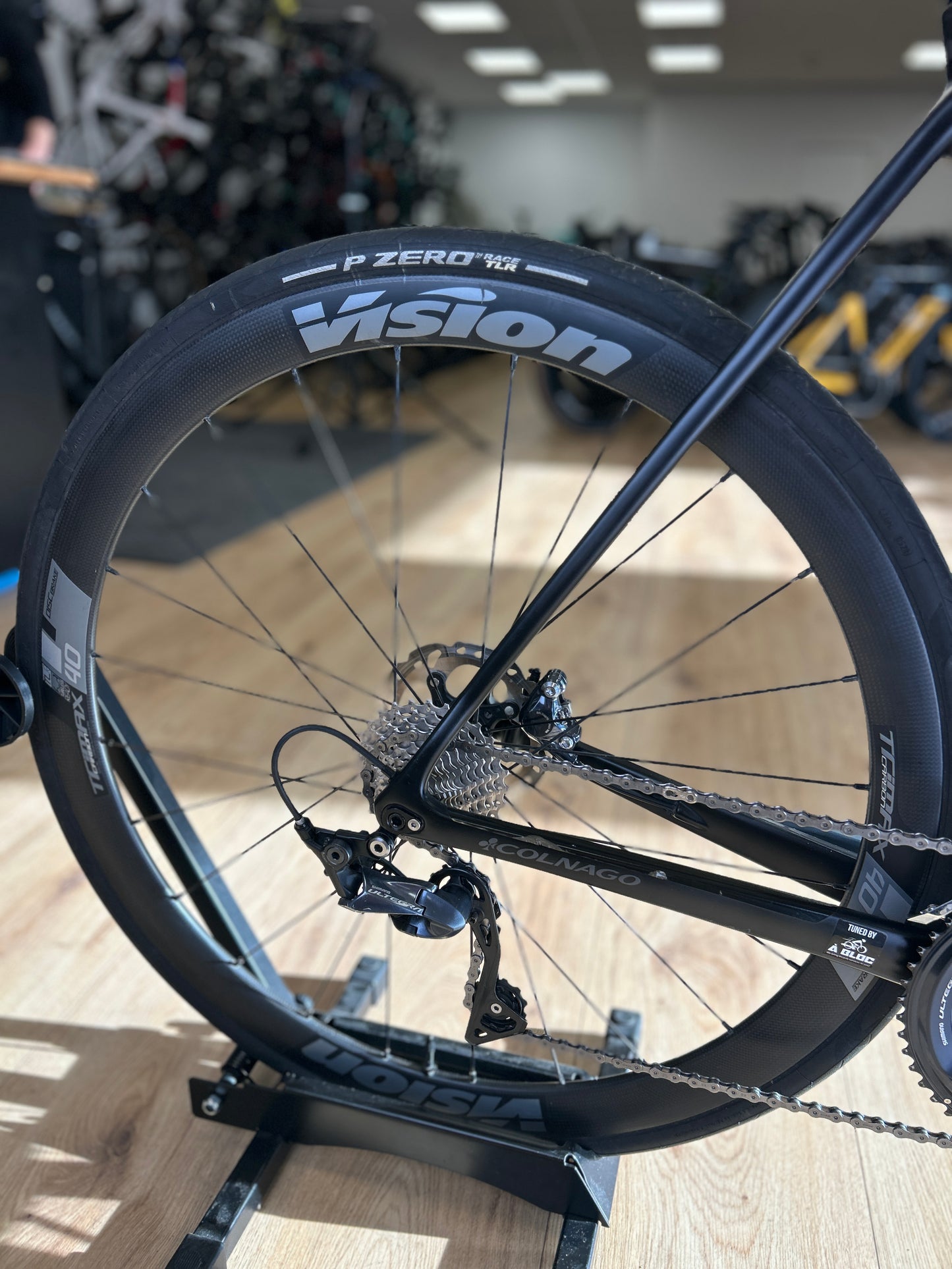 Colnago CLX Disc Carbon Road Bike