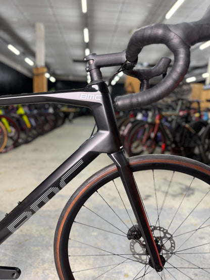 NIEUW BMC Roadmachine Five Di2 Carbon Racefiets
