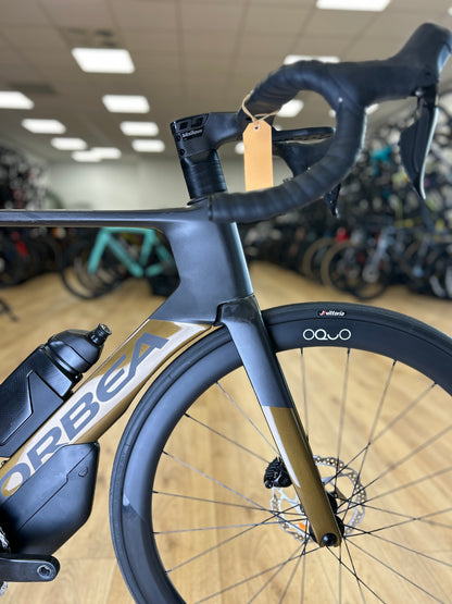 0km Showroom Model Orbea Orca Aero M30iLTD Di2 Carbon Racefiets