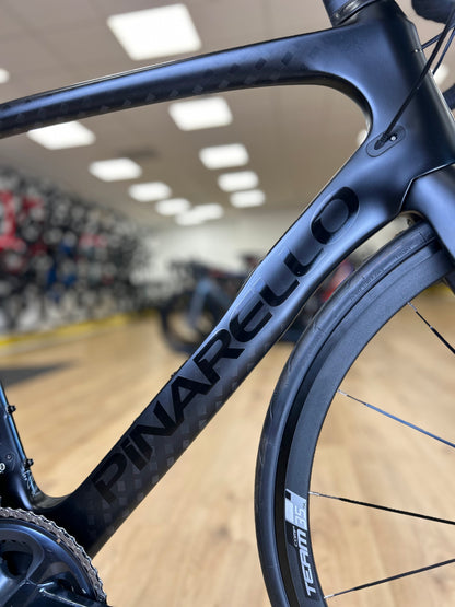 Showroom Pinarello Prince Carbon Ultegra Racefiets