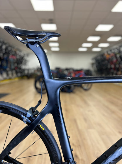 Showroom Pinarello Prince Carbon Ultegra Racefiets