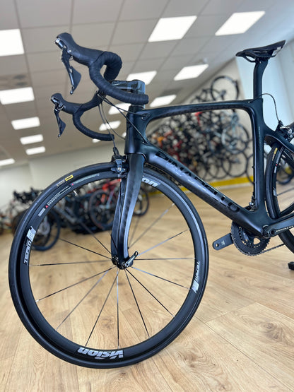 Showroom Pinarello Prince Carbon Ultegra Racefiets