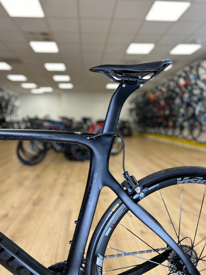 Showroom Pinarello Prince Carbon Ultegra Racefiets