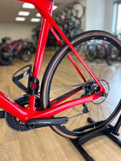 Canyon Endurance Carbon Disc Racefiets