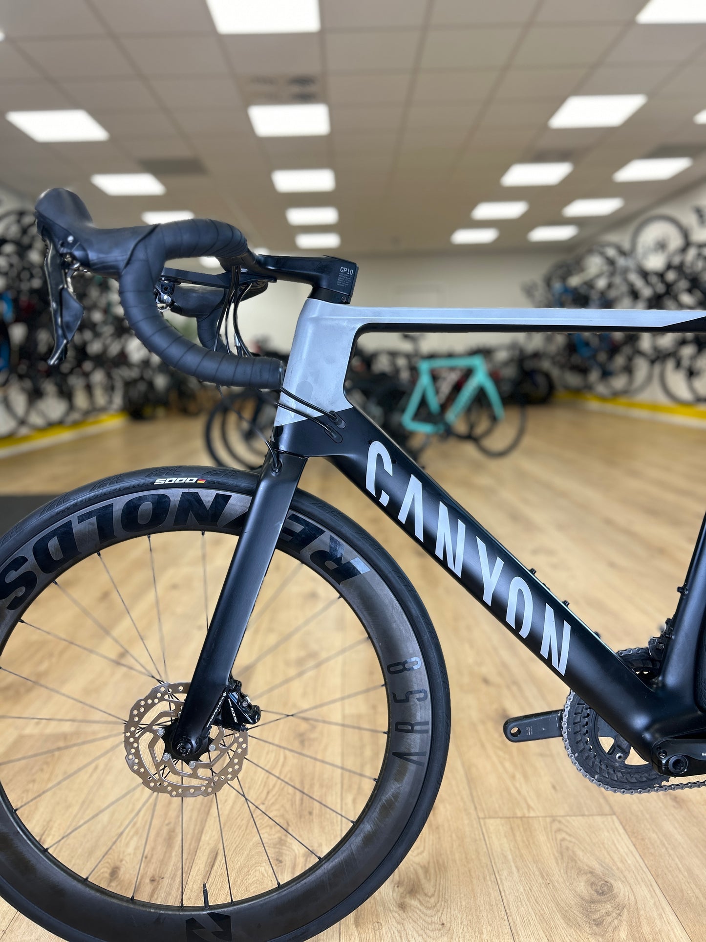 Canyon Aeroad Carbon Disc Racefiets