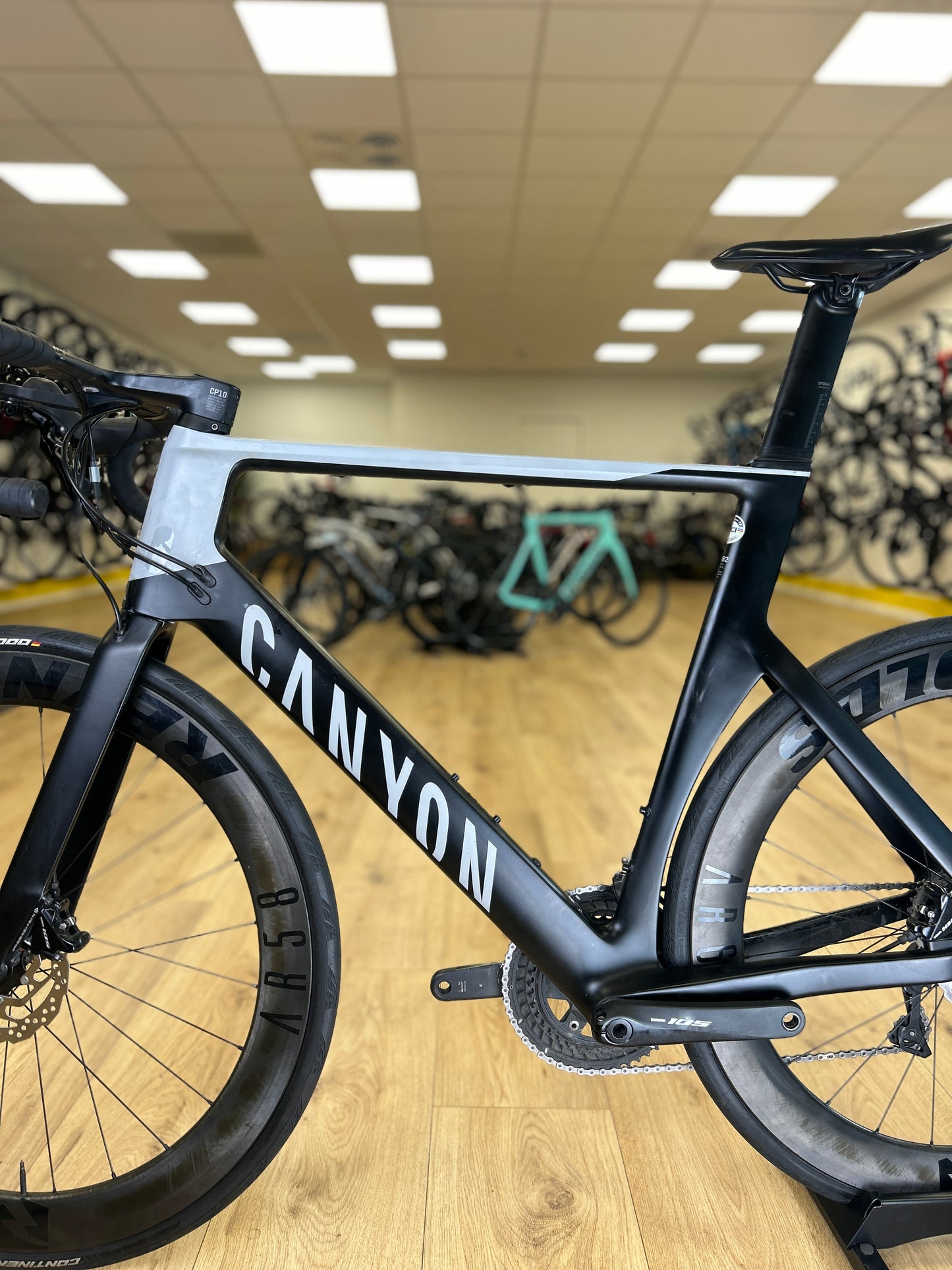 Canyon Aeroad Carbon Disc Racefiets
