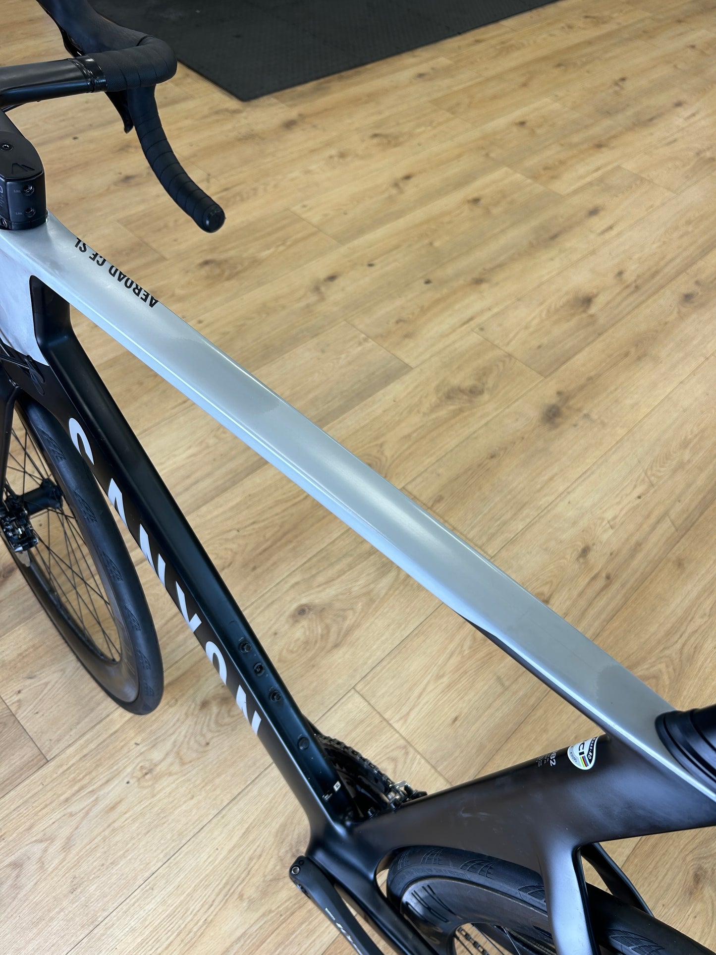 Canyon Aeroad Carbon Disc Racefiets