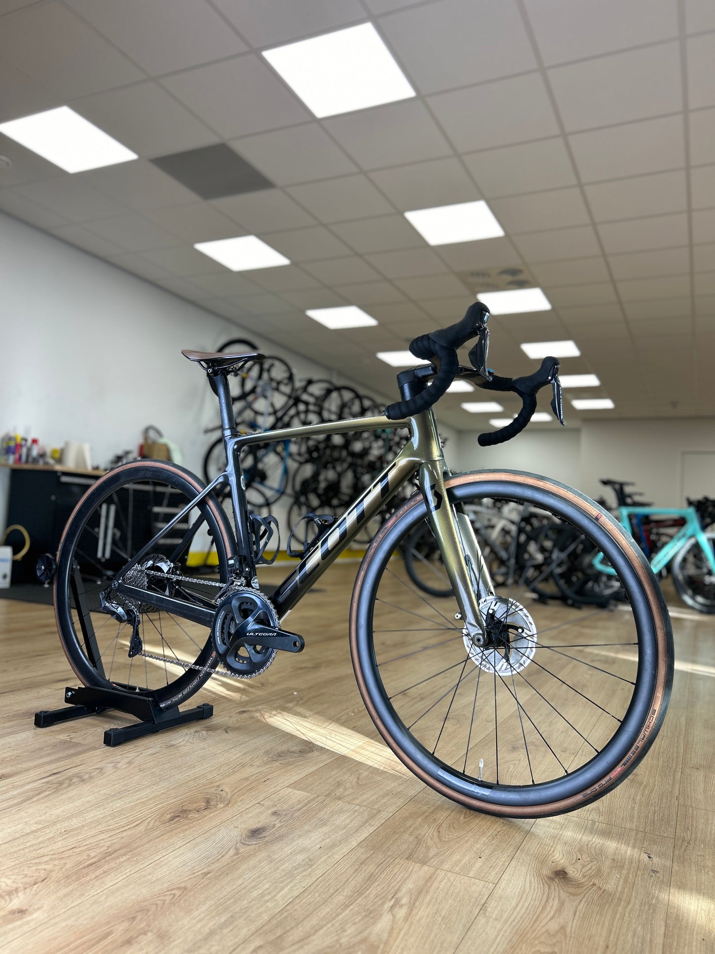 Scott Addict RC Di2 Carbon Disc Racefiets