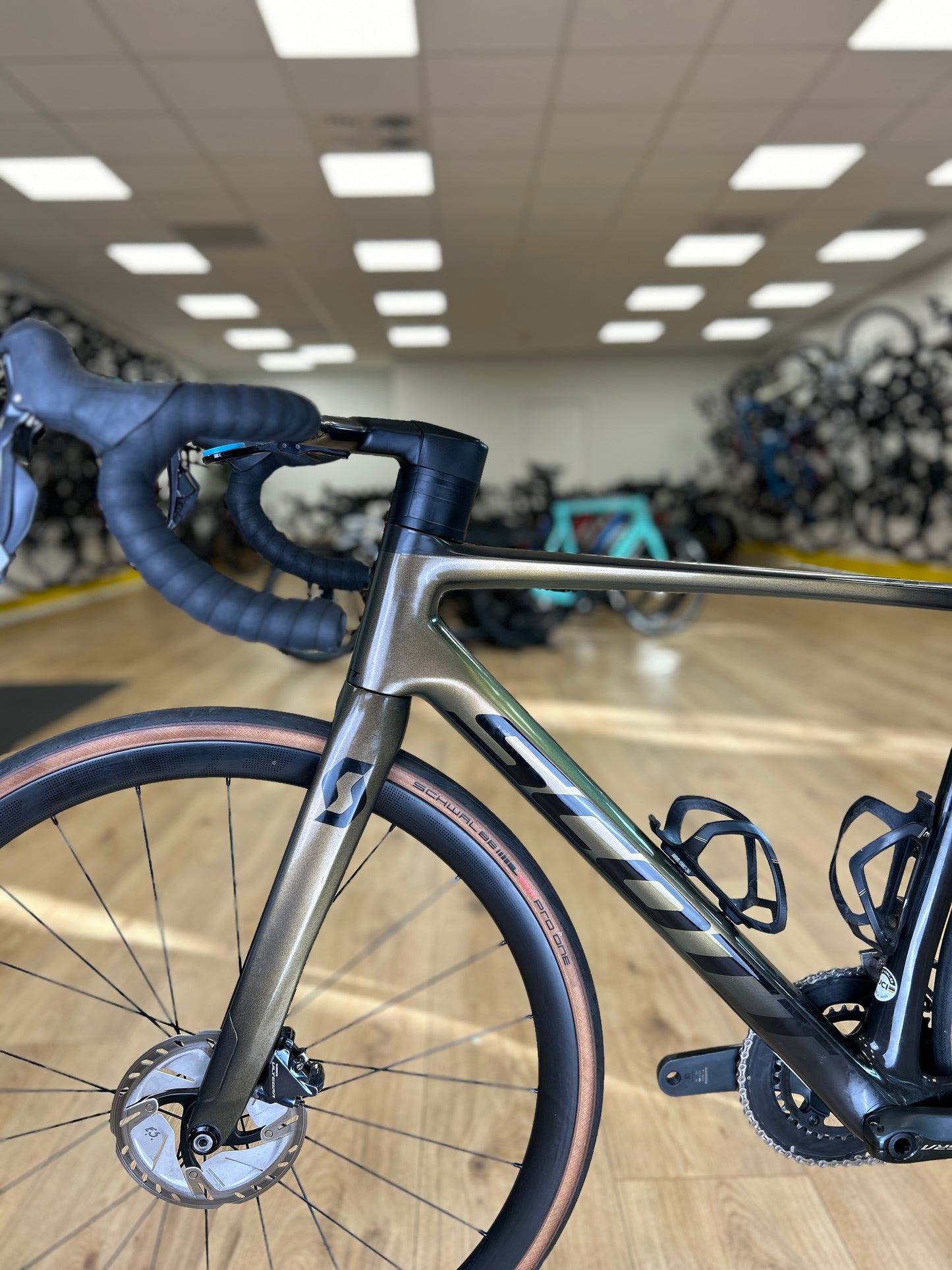 Scott Addict RC Di2 Carbon Disc Racefiets