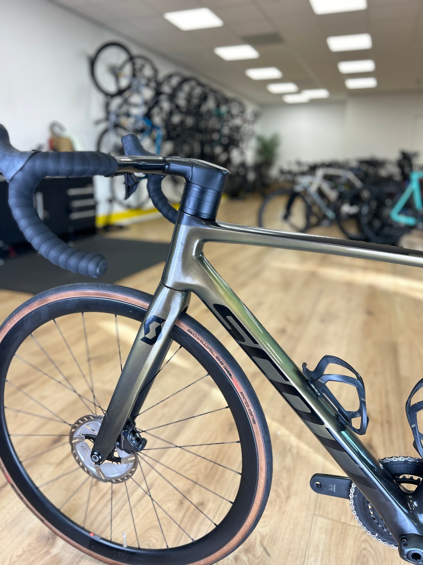 Scott Addict RC Di2 Carbon Disc Racefiets