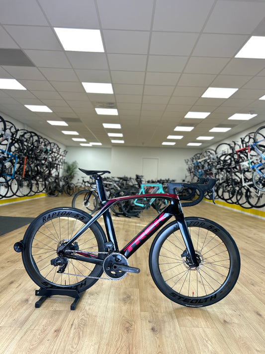 Trek Madone SLR7 AXS Carbon Disc Racefiets