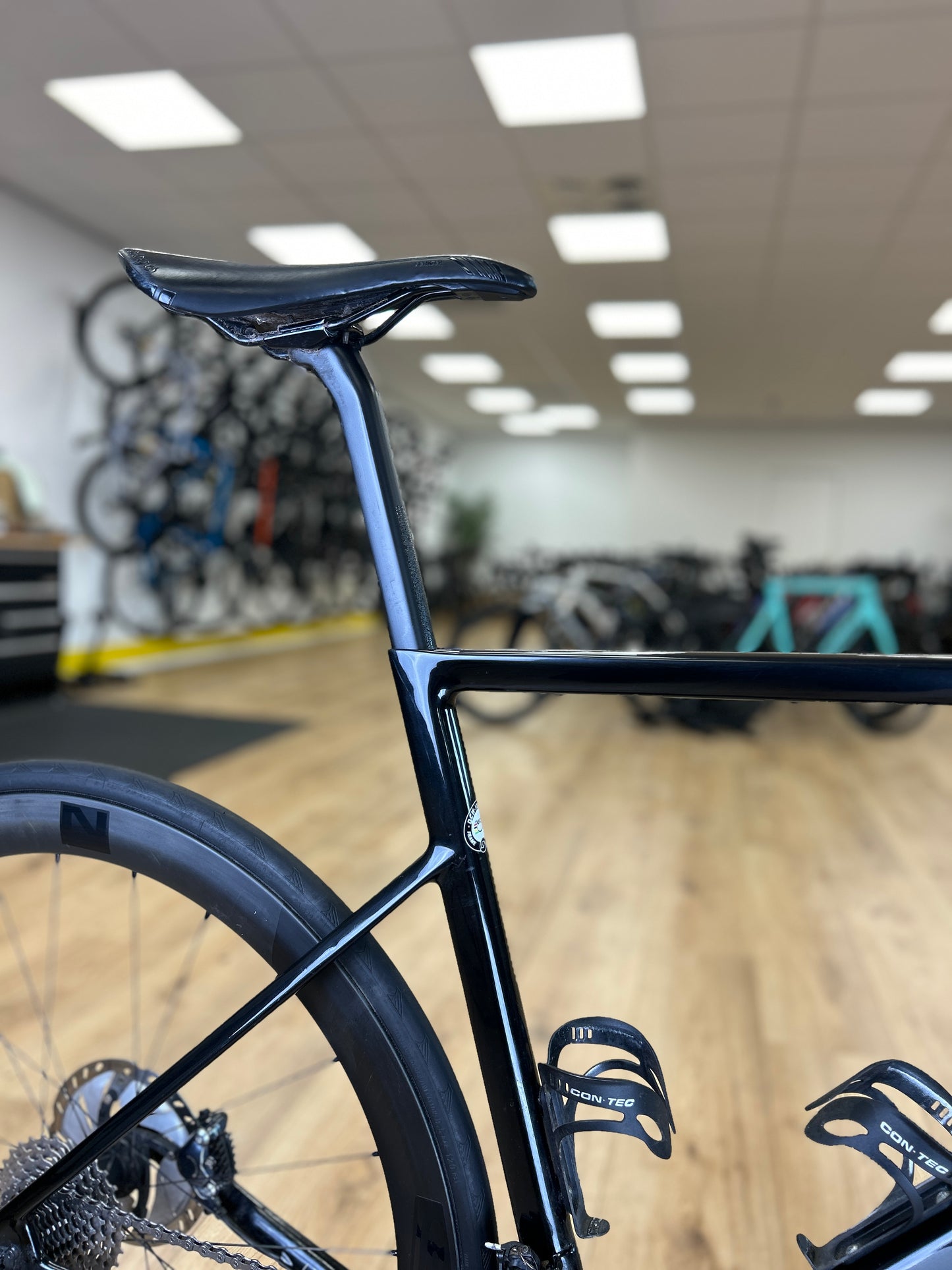 Focus Izalco Carbon Disc Racefiets