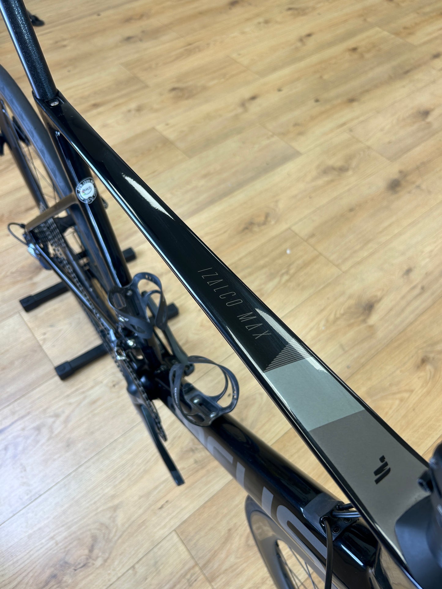 Focus Izalco Carbon Disc Racefiets