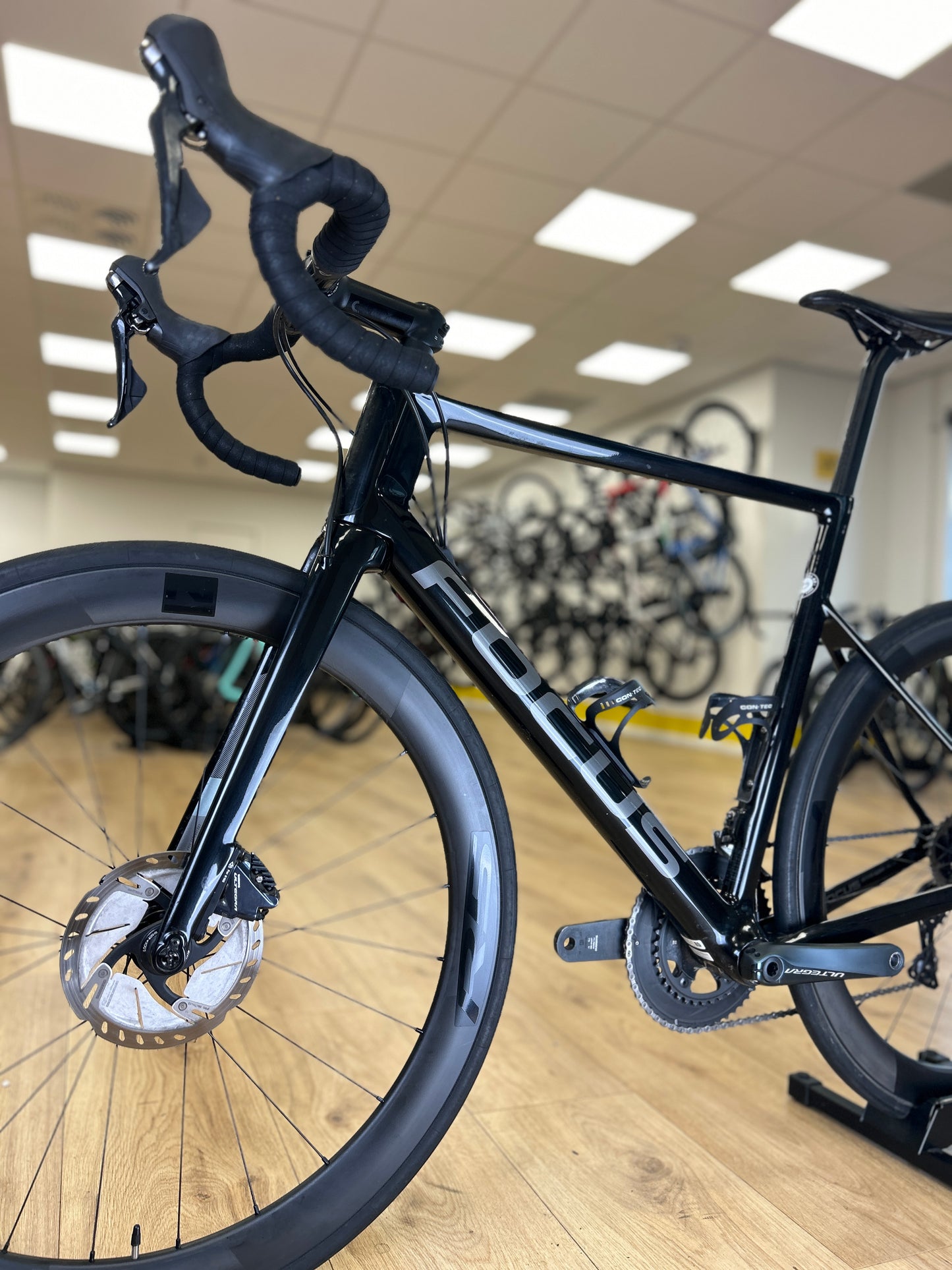 Focus Izalco Carbon Disc Racefiets