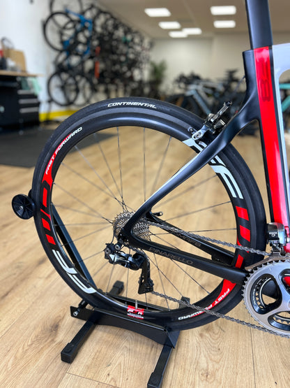 Pinarello F8 DI2 Carbon Disc Racefiets