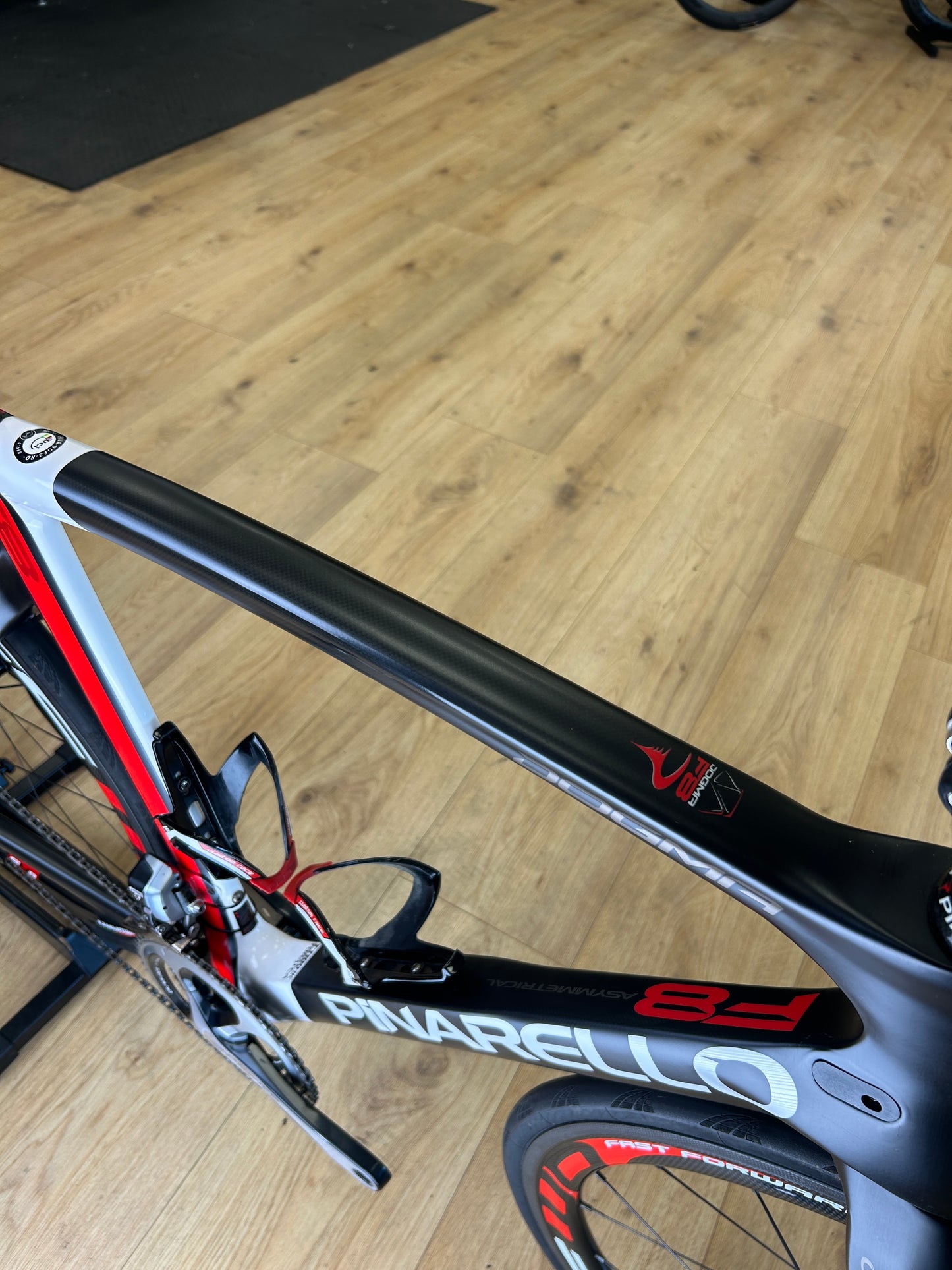 Pinarello F8 DI2 Carbon Disc Racefiets