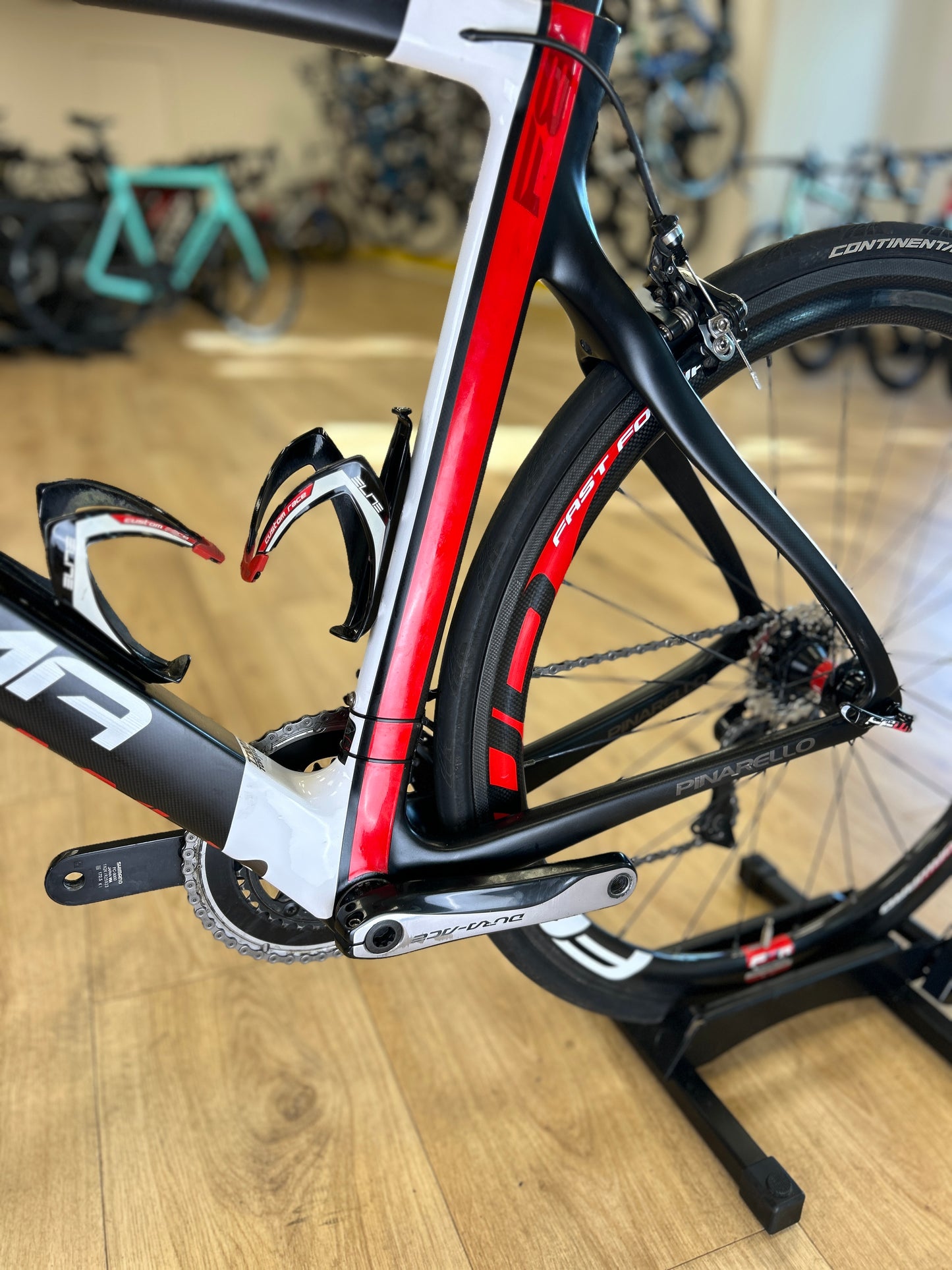 Pinarello F8 DI2 Carbon Disc Racefiets