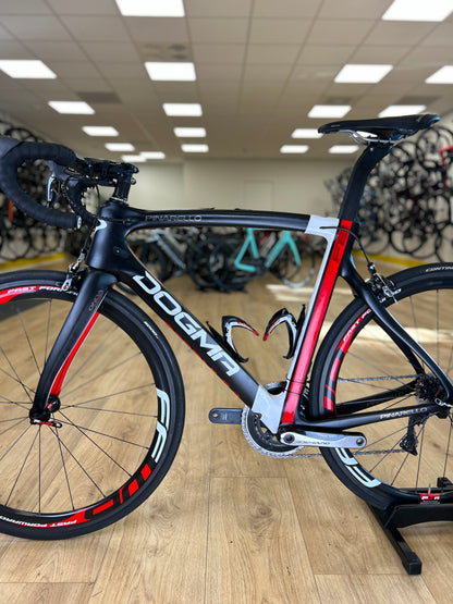 Pinarello F8 DI2 Carbon Disc Racefiets