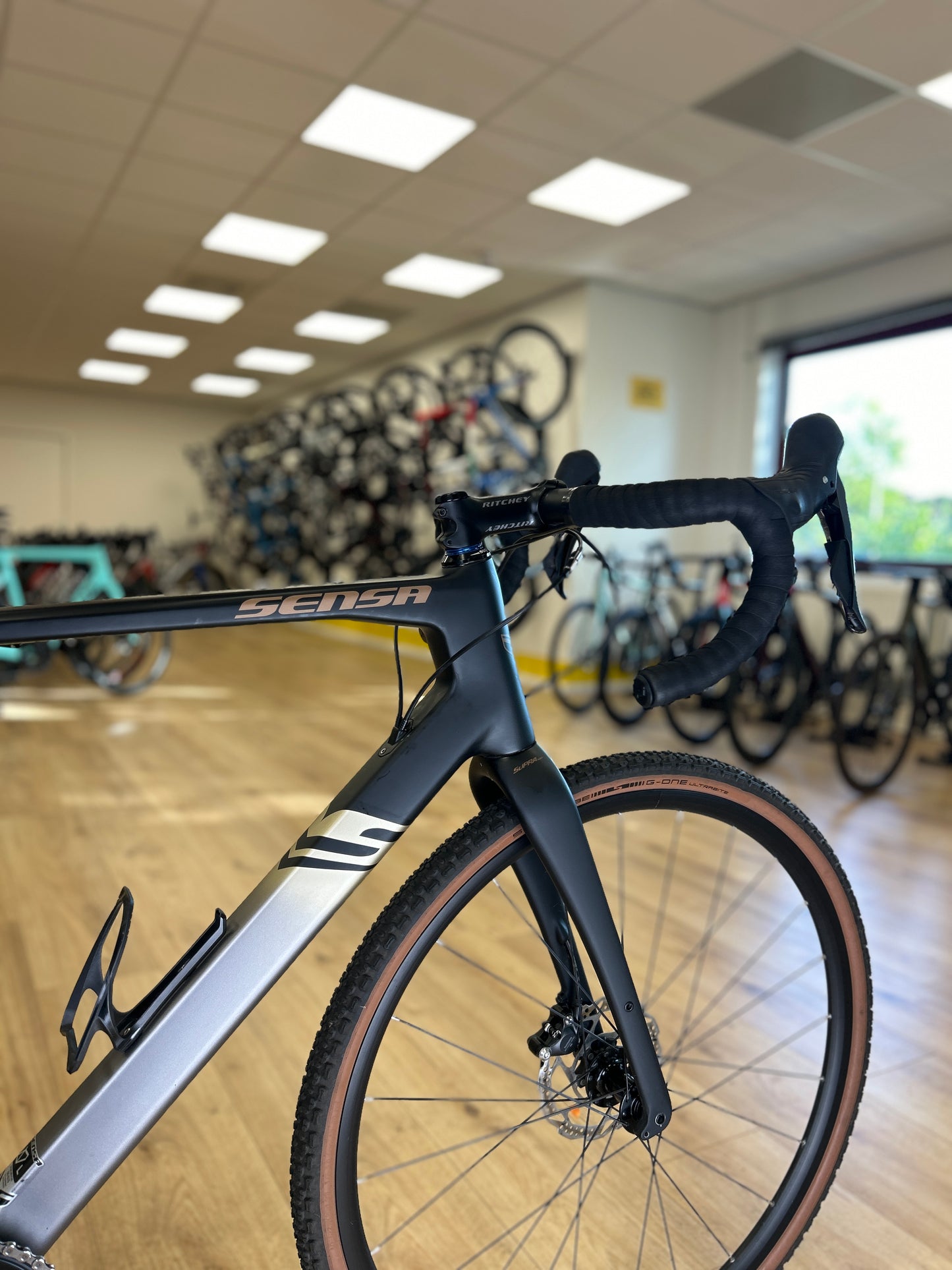 Sensa Giulia Elite Gravel Carbon Disc Racefiets