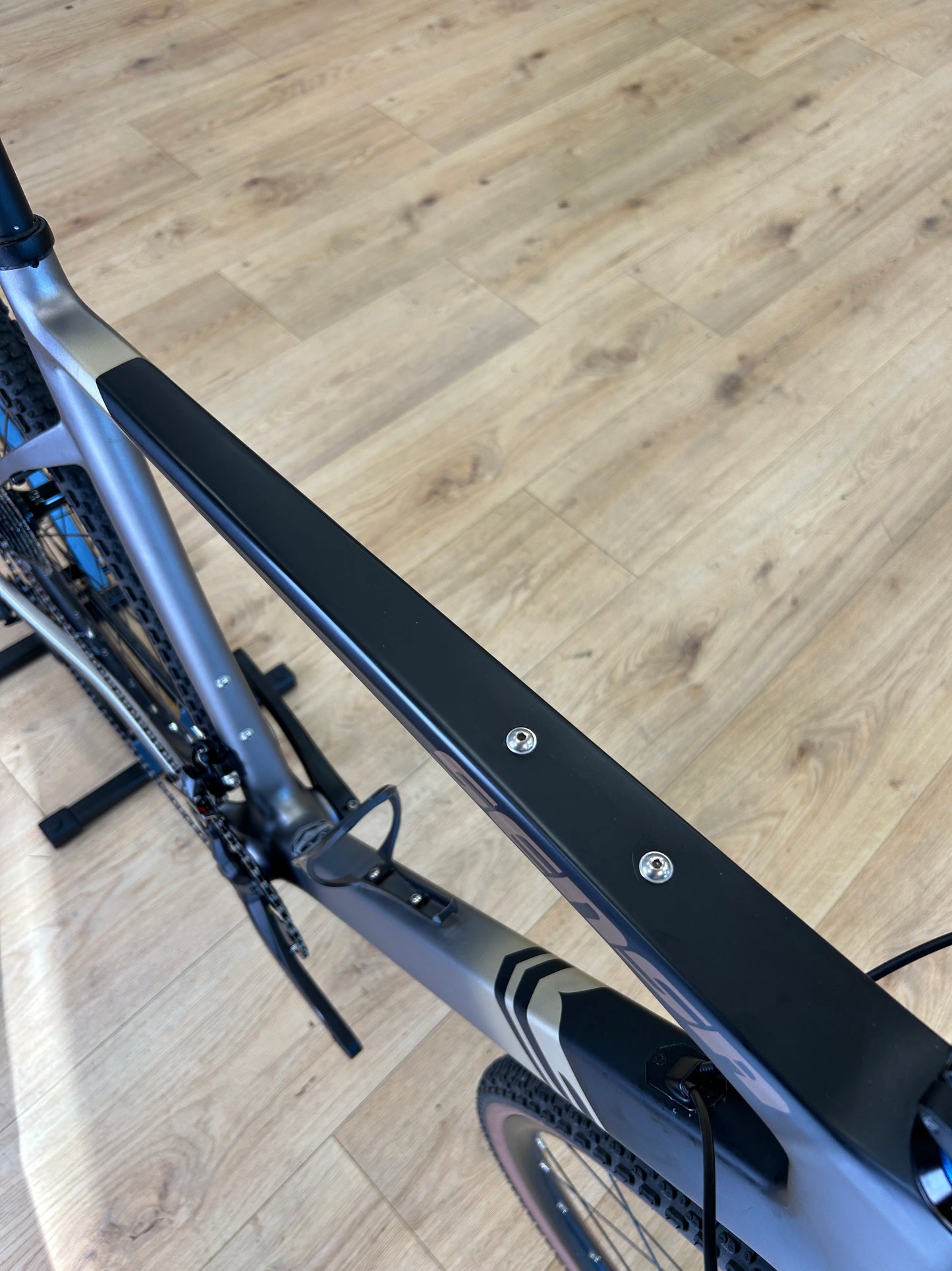 Sensa Giulia Elite Gravel Carbon Disc Racefiets