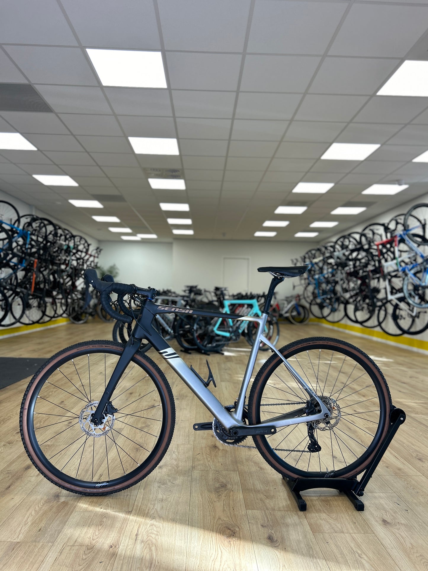 Sensa Giulia Elite Gravel Carbon Disc Racefiets