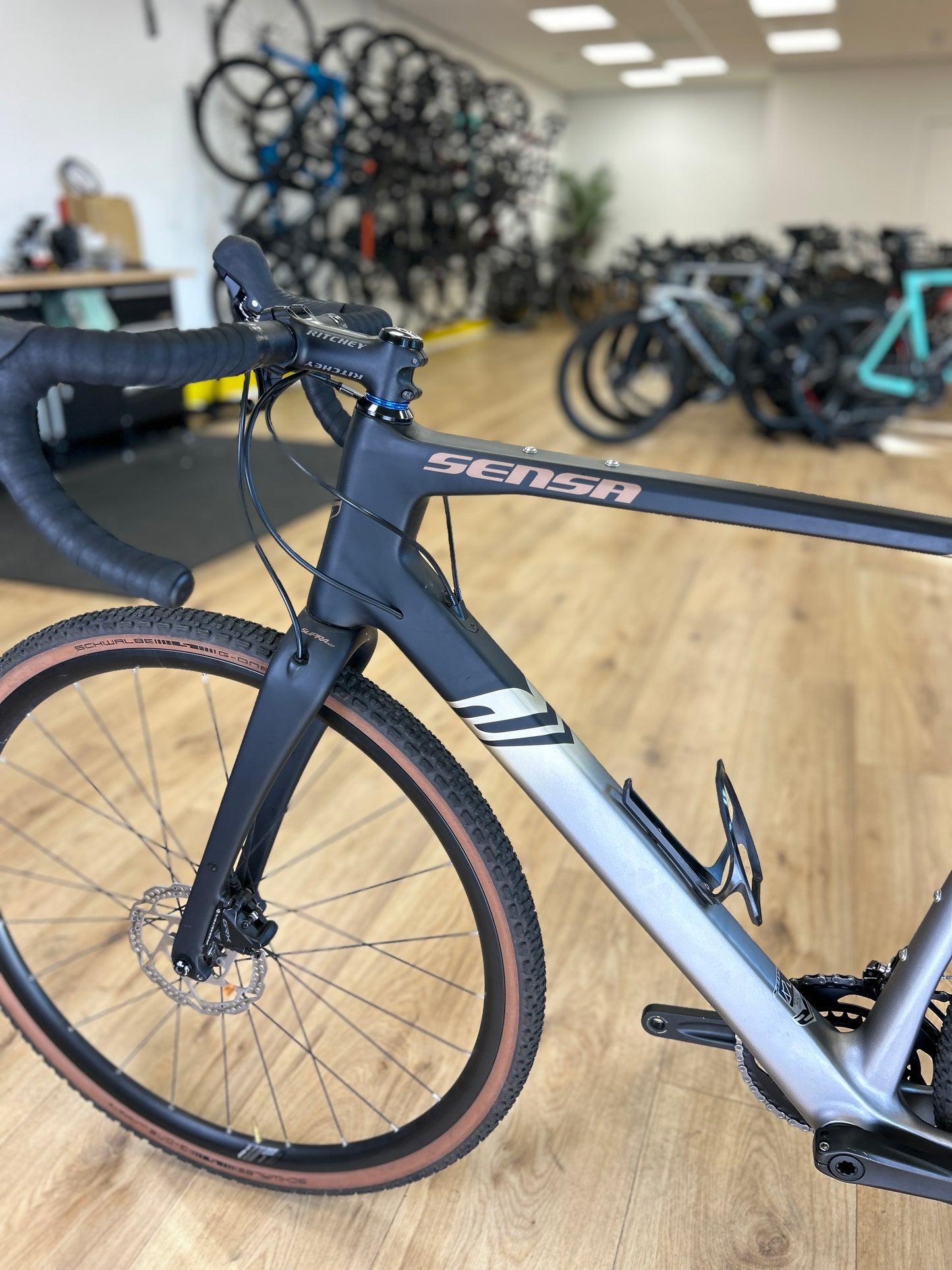 Sensa Giulia Elite Gravel Carbon Disc Racefiets