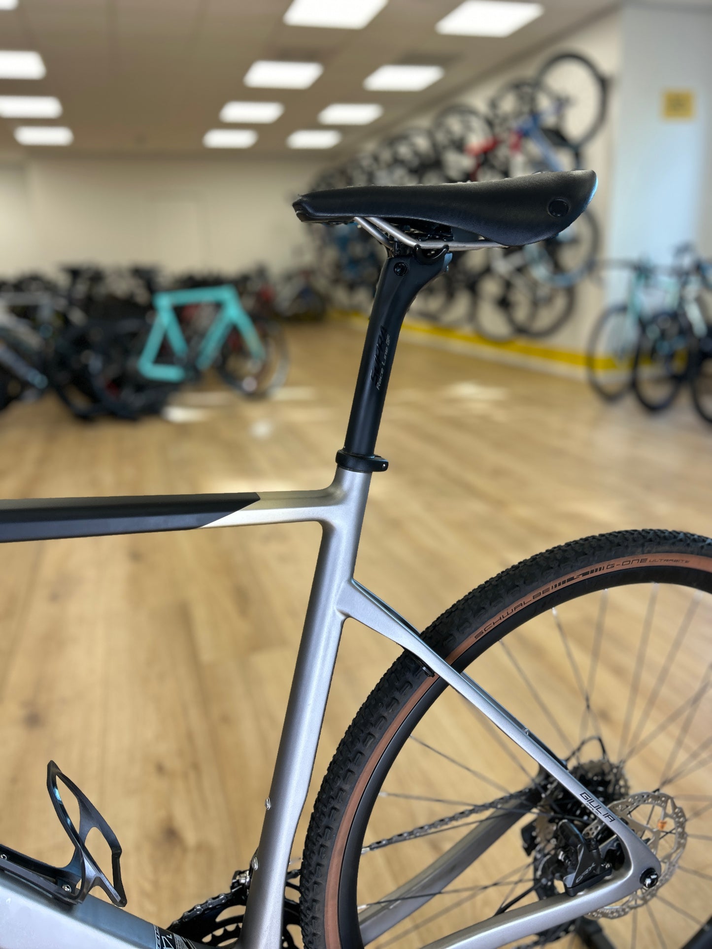 Sensa Giulia Elite Gravel Carbon Disc Racefiets