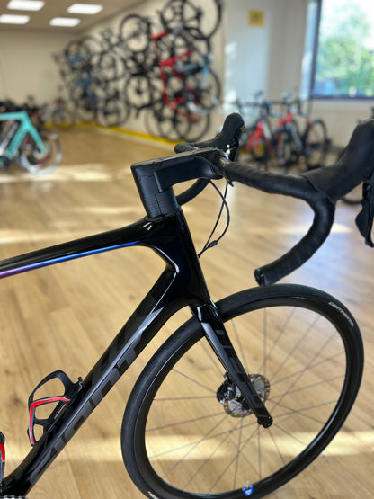 Giant Defy Advanced Pro Carbon Disc Racefiets