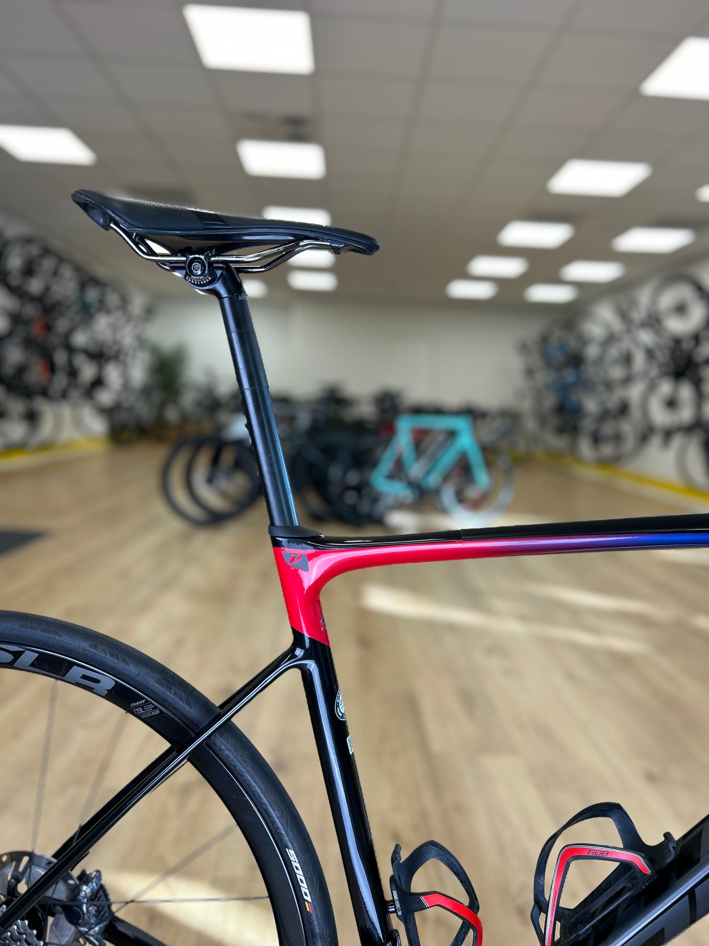 Giant Defy Advanced Pro Carbon Disc Racefiets