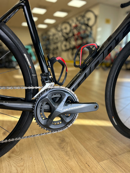 Giant Defy Advanced Pro Carbon Disc Racefiets