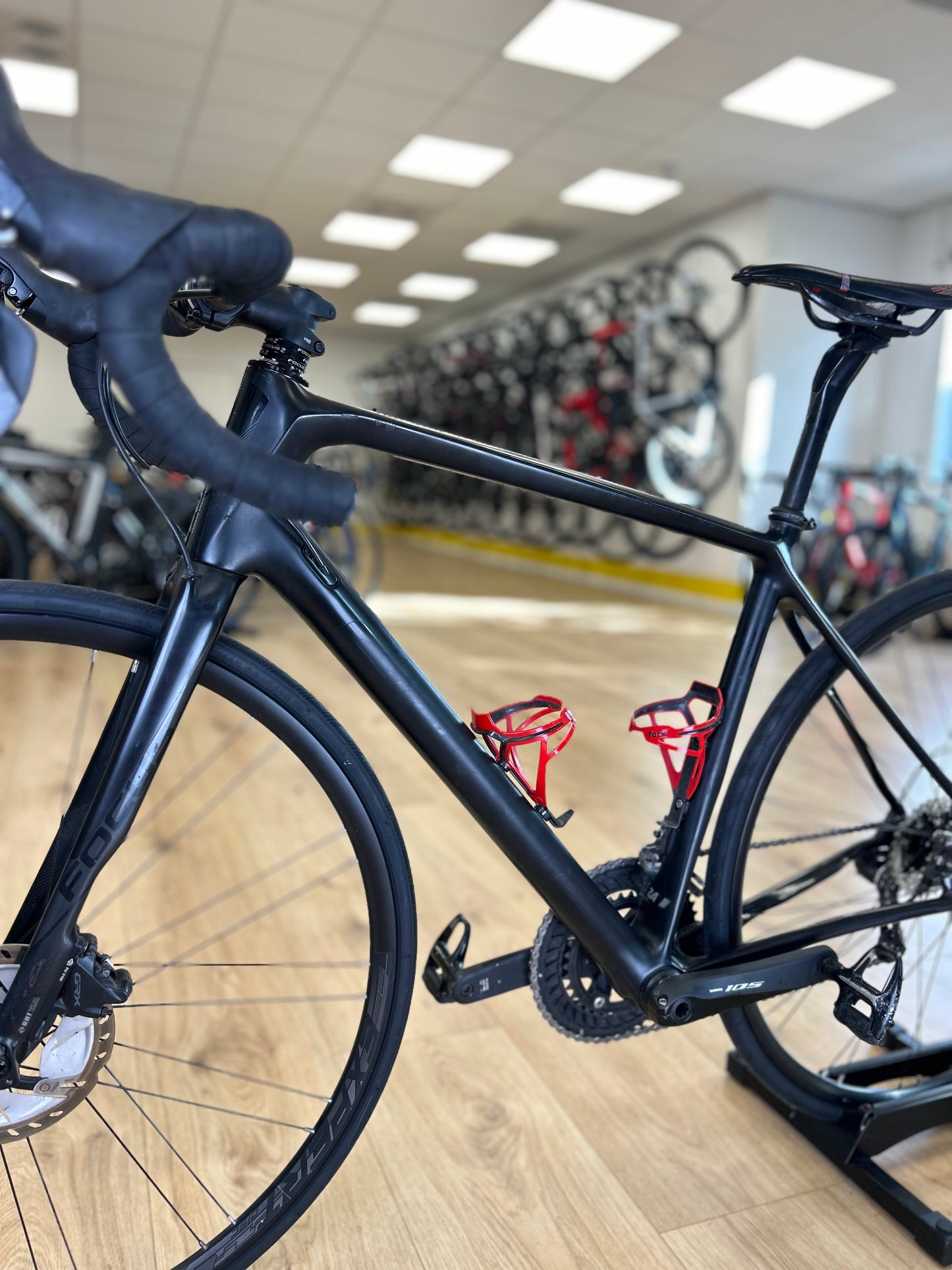 Focus Paralane Carbon Disc Racefiets