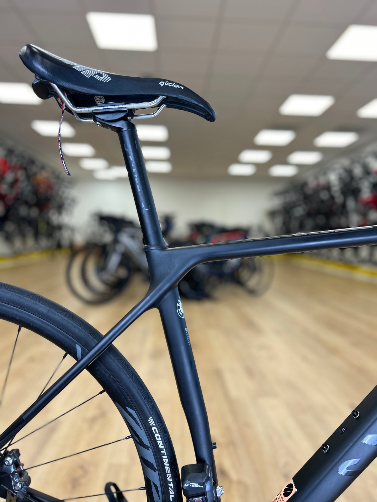 Canyon Endurance Carbon Disc Racefiets