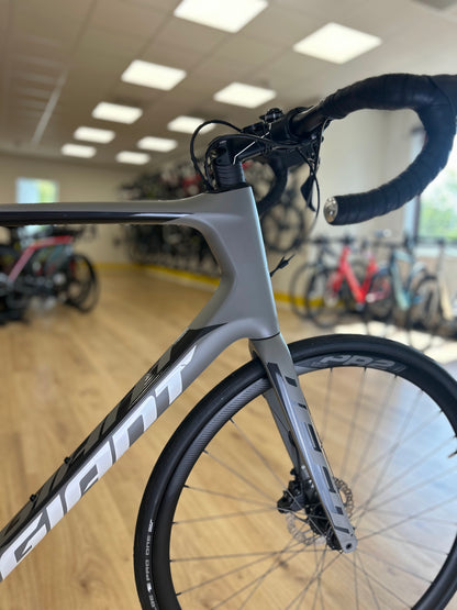 XL Giant Defy Carbon Disc Racefiets