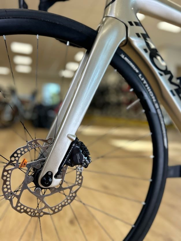 XS Thompson Falcon Di2 Ultegra Disc Carbon Racefiets