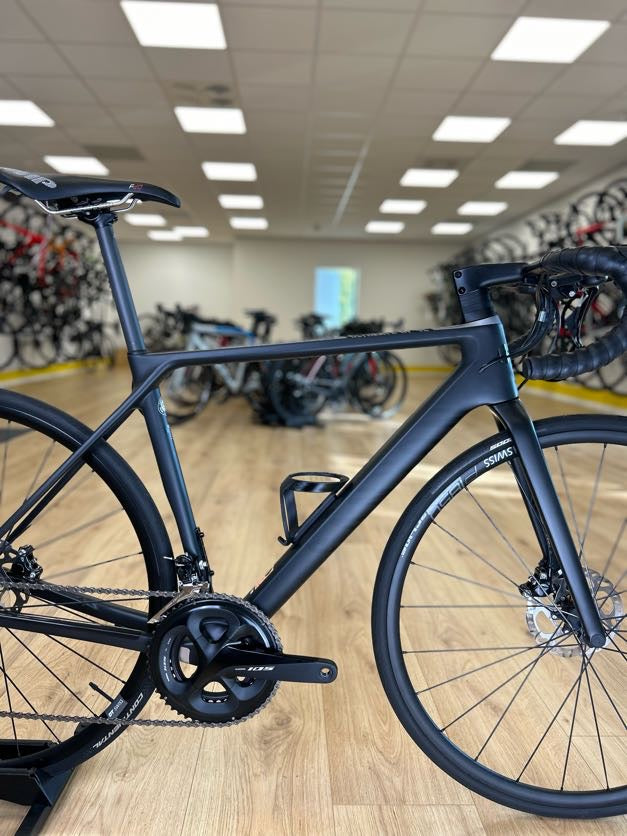 200km Canyon Ultimate Disc Carbon Racefiets