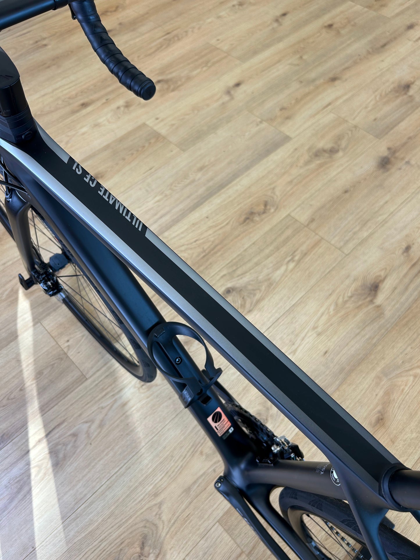 200km Canyon Ultimate Disc Carbon Racefiets