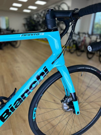 XL Bianchi Infinito XE Ultegra Disc Carbon Racefiets