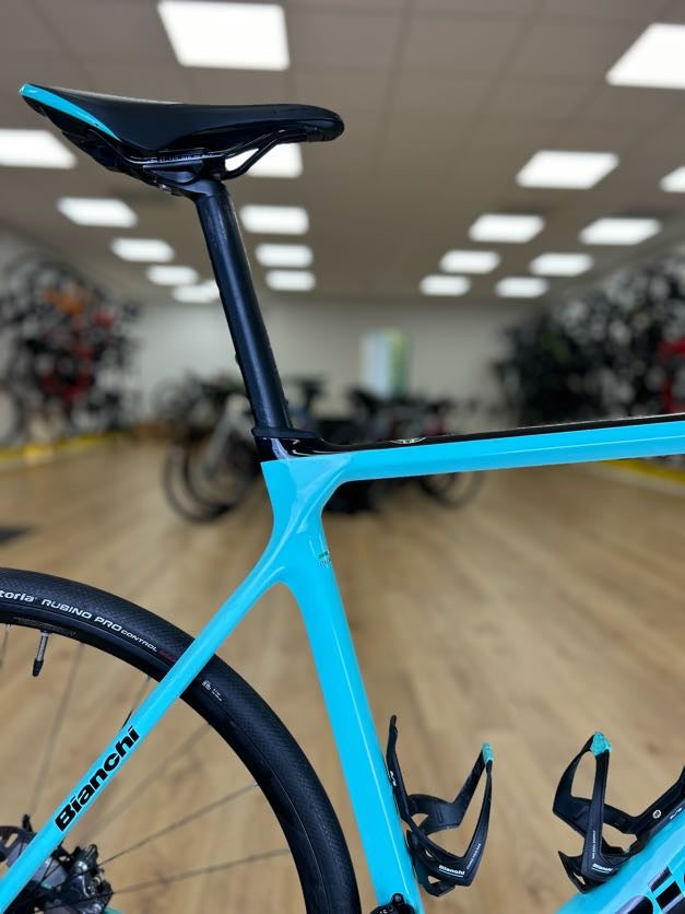 XL Bianchi Infinito XE Ultegra Disc Carbon Racefiets