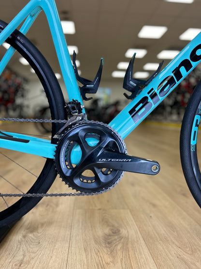 XL Bianchi Infinito XE Ultegra Disc Carbon Racefiets