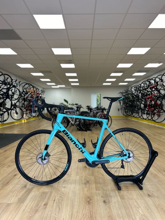 XL Bianchi Infinito XE Ultegra Disc Carbon Racefiets