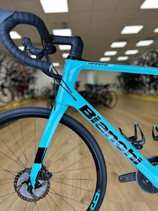 XL Bianchi Infinito XE Ultegra Disc Carbon Racefiets