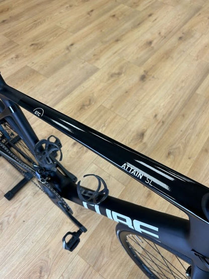 Cube Attain Ultegra Disc Carbon Racefiets