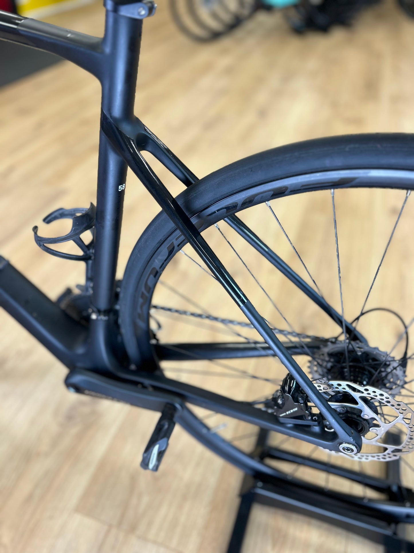 Cube Attain Ultegra Disc Carbon Racefiets