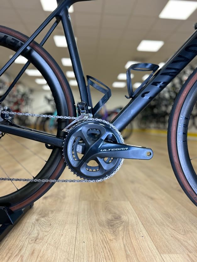 Canyon Endurance Disc Full Carbon Racefiets