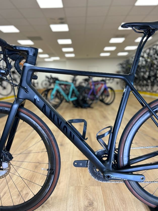 Canyon Endurance Disc Full Carbon Racefiets