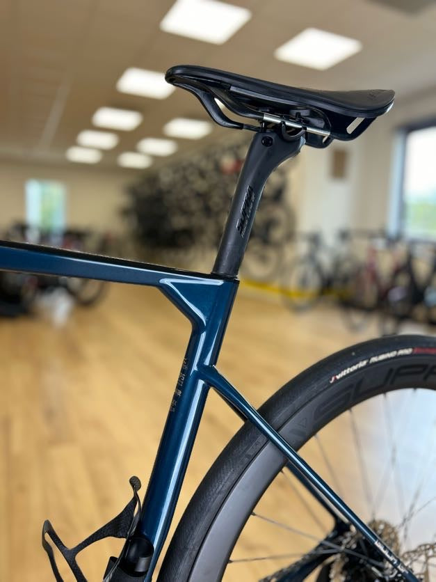 2024 Sensa Giulia Di2 Carbon Disc Racefiets